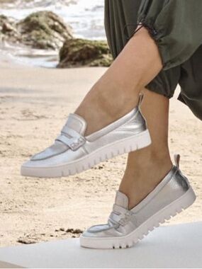 Vionic | Uptown Loafer